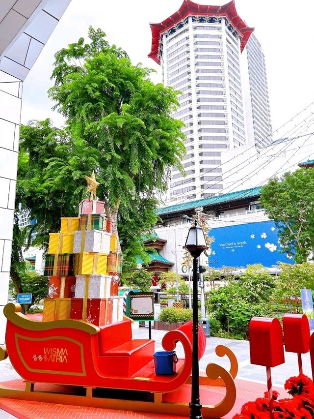 Christmas Vibe in Orchard Road