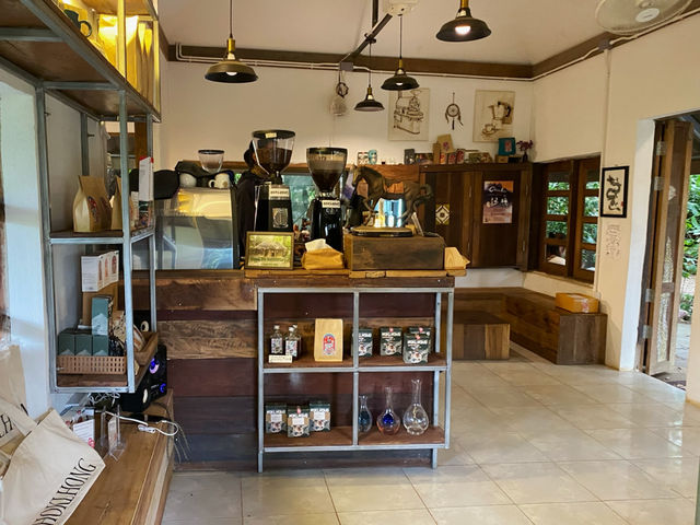 Hoklhong Cafe | ฮกหลง คาเฟ่ เชียงดาว
