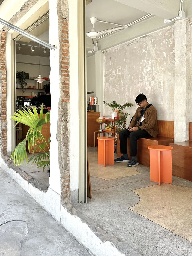 BOB Cafe คาเฟ่น่าแวะในเมืองเชียงใหม่ 🧡