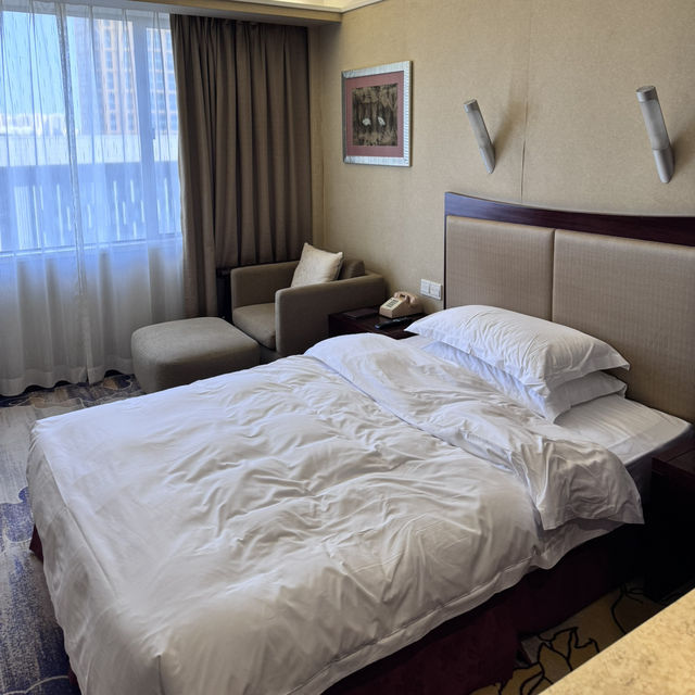 中山國際酒店：奢華與舒適的完美結合✨🏨