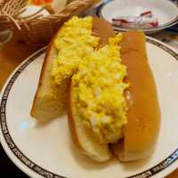Comfort and Tradition at Komeda’s Coffee