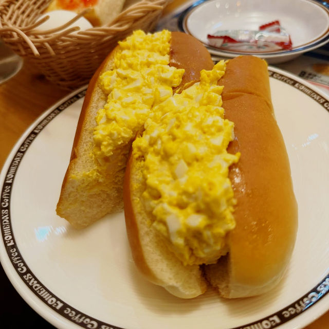 Comfort and Tradition at Komeda’s Coffee