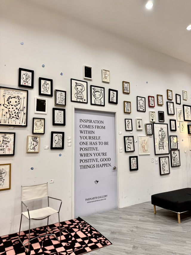 Parn Arts Solo Exhibition – Someone Like You 🤍🎭