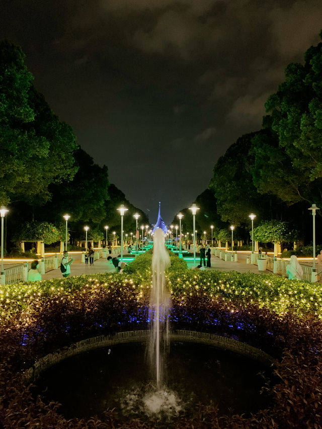 A Night Stroll Through Taman Putra Perdana