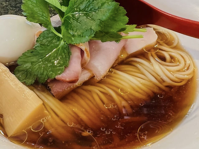 中華そばの名店【自家製麺 くろ松】