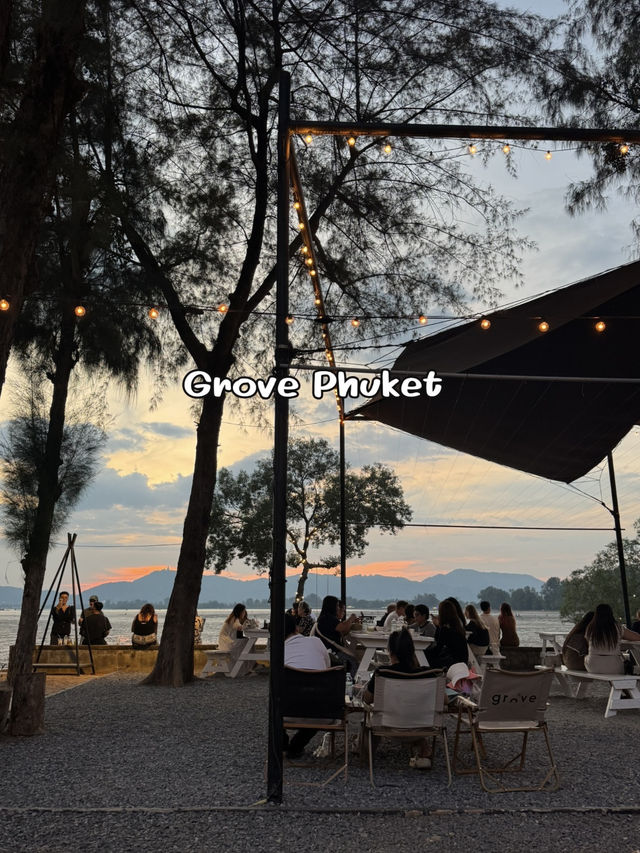 ร้านสุดชิล ครบครับ อาหาร วิวทะเล Grove Phuket