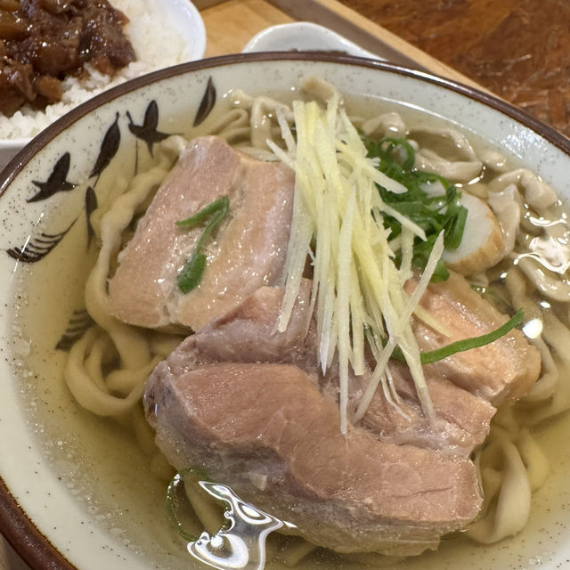 沖縄美味いもん食べ歩きツアー