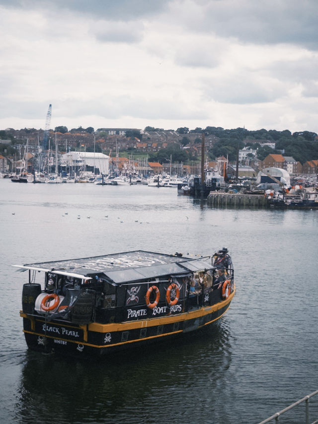 Springtime Escape to Whitby: Seaside Charm & Blooming Beauty 🌸🌊