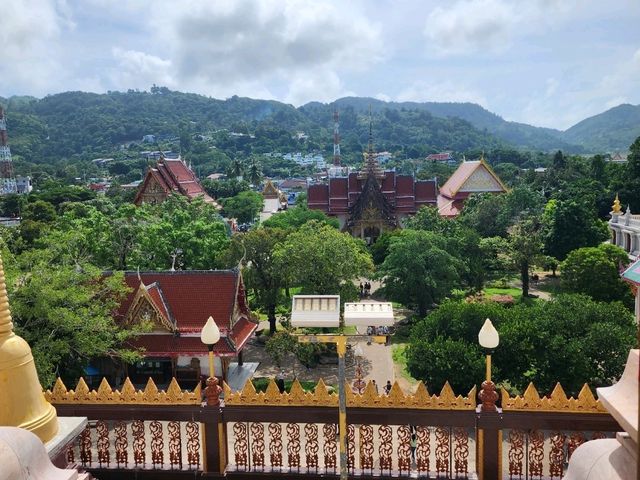 [🇹🇭プーケット] プーケットのワットチャロン：島の精神的な中心地を訪れる