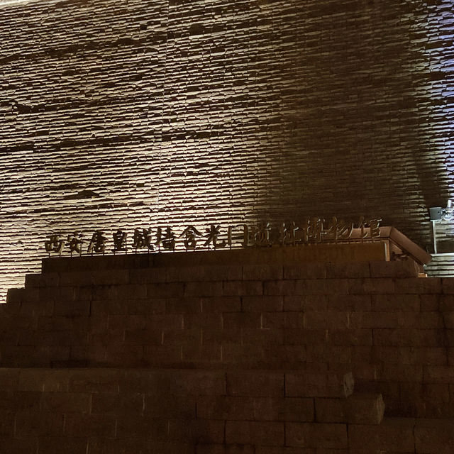 城牆漫步必訪！含光門遺址博物館
