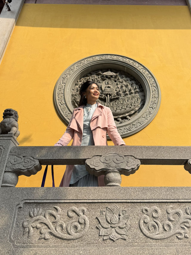 Love, Luck & Traffic Jams: How to Visit Lingyin Temple Like a Pro (Spoiler: Take the Bus!)