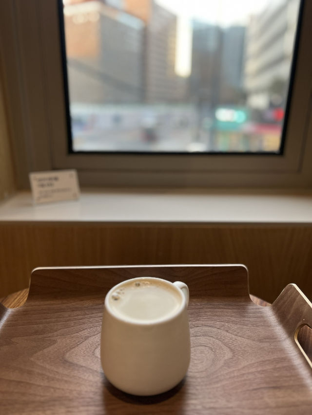 ケーキ美味🍓komfortabel coffee 光化門