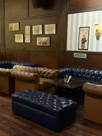 An evening at one of the oldest Kolkata pubs 