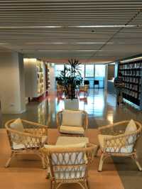 一座藏在森林裡的圖書館#屏東縣立圖書館總館-屏東縣屏東市