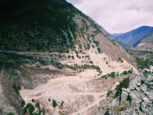 中國西藏著名旅遊城市林芝旅行攻略，適合打卡拍照📸