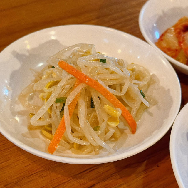 🇰🇷尖沙咀韓式家庭飯堂！巨型豬手🐷膠原蛋白暴擊！