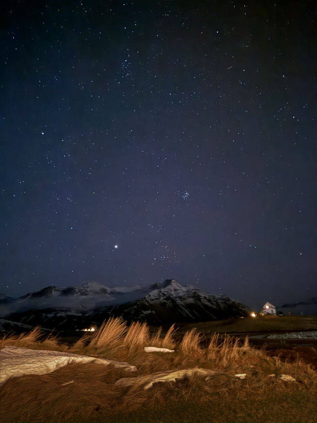 Chasing lights, chasing stars