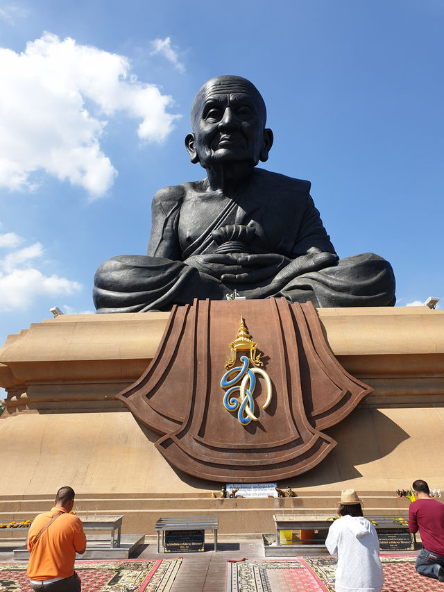Wat Huay Mongkol 