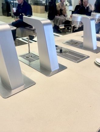 釜山| 咖啡控必收3大亮點 釜山最美海港咖啡廳！Momos Roastery打卡、品咖啡一次滿足！