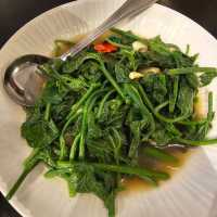 พิกัด ร้านอาหารริมแม่น้ำ วิวดี - ท่าน้ำวิว อยุธยา