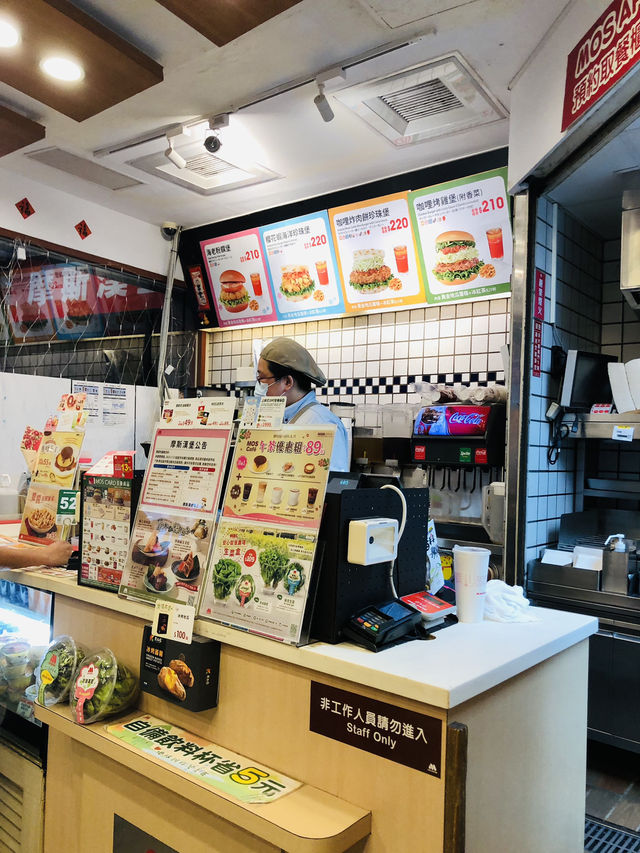 很寫意的一間麵包店🧁