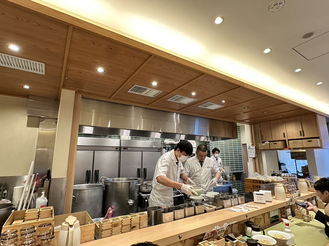 大阪梅田 らぁ麺 鴨と葱 梅田店 Ramen Kamo to Negi Osaka Umeda Branch