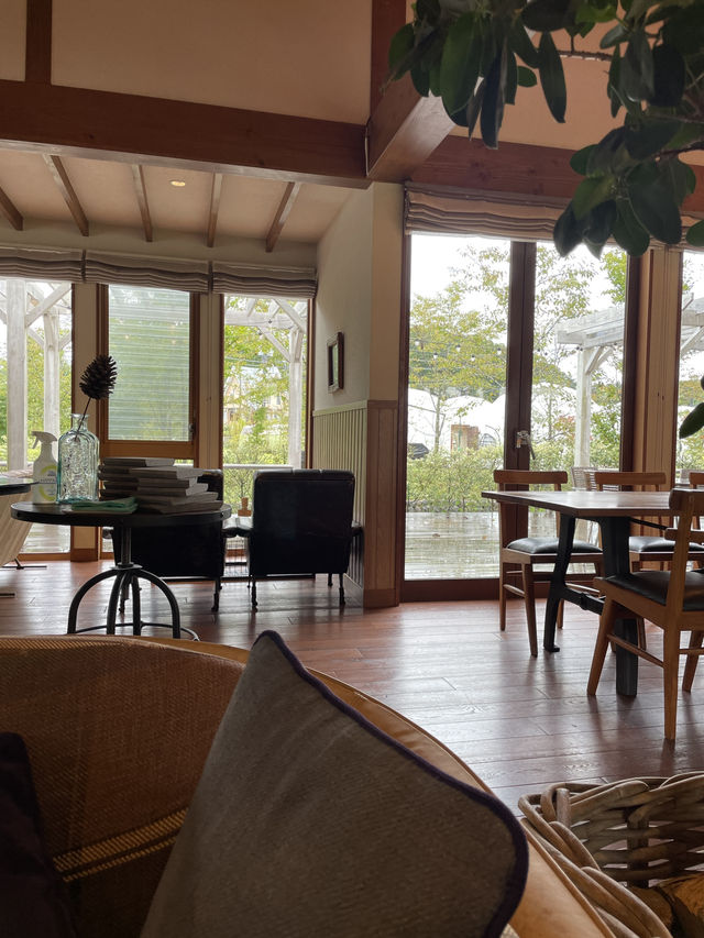 那須の隠れ家カフェ　Cafe facile