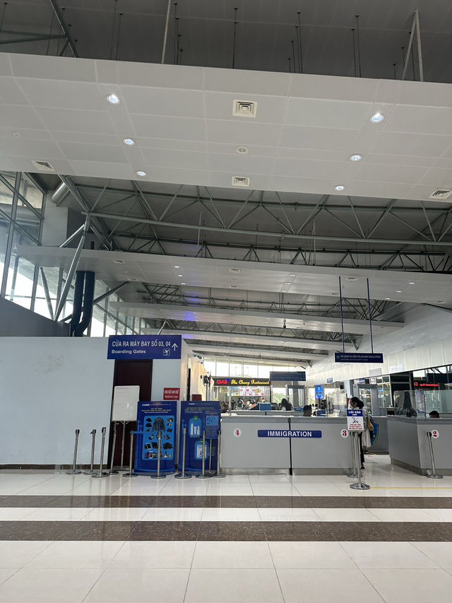 작은 달랏 공항