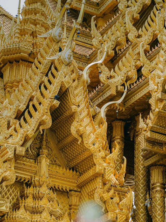 เที่ยวพิษณุโลกวิหารสีทองกลางเมือง วัดจันทร์ตะวันตก