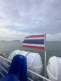 バンコク🇹🇭サムイ島にバスとフェリーを利用して移動！