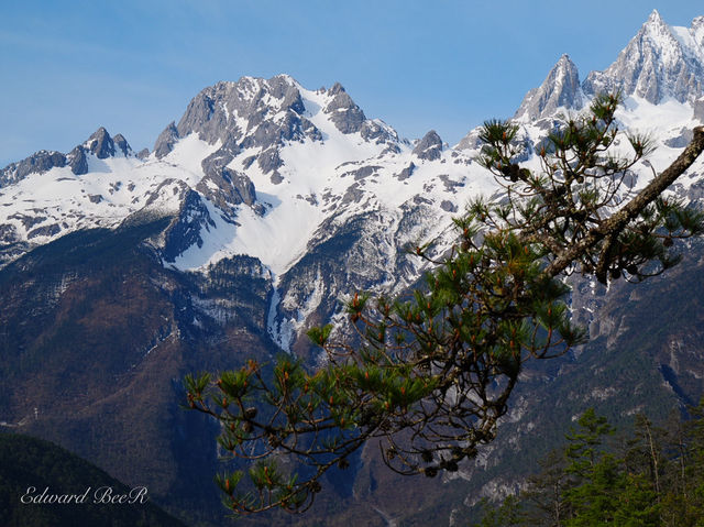 ภูเขาหิมะมังกรหยก Yulong snow Mountain