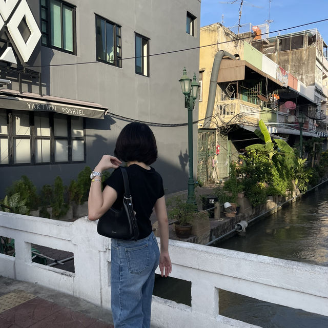 🌸 เดินเล่นจากปากคลองตลาด—เส้นทางชิลล์ในย่านพระนคร