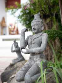 石像一つひとつに宿る、タイの知恵と祈り。🪷🗿