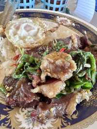 ก๋วยเตี๋ยวผักหวานทองใบ