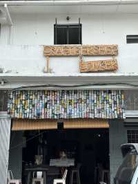 Discovering Melaka: Time Travel, Street Food & A Floating Pirate Ship 