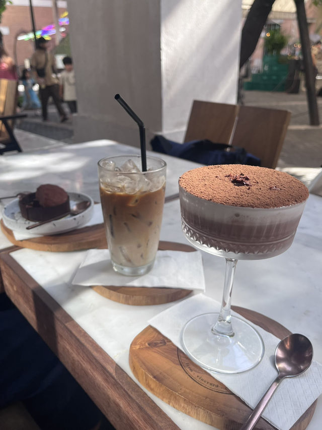 【チェンマイ】絶品チョコレートスイーツ＆ドリンク🍫 Skugga Estate