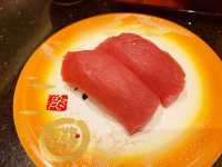 大阪排長隊抵食好味迴轉壽司