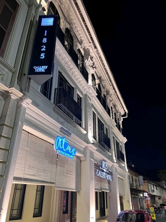 “Riverside Heritage Boutique: Culture, Comfort & Charm”