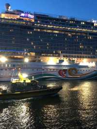 🚢🇨🇳 Sail in Style on the Yangtze! | Victoria Cruises Review 🌊✨