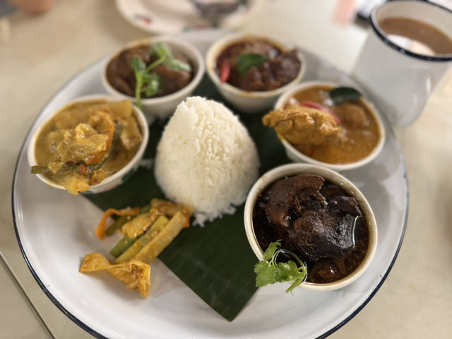 🍛 Review: The White Tiffin @ Esplanade Xchange – Nostalgic Bites with a Modern Twist