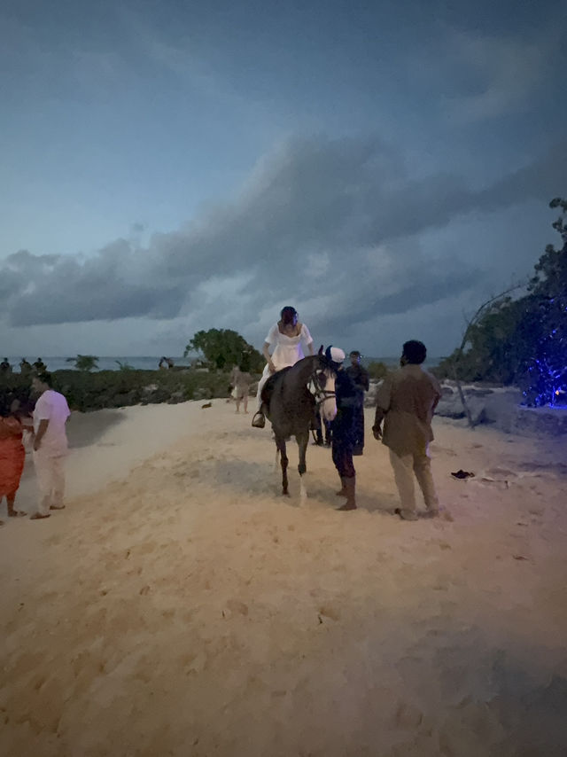 馬爾地夫🇲🇻海邊騎馬初體驗