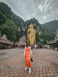 🌈✨ Batu Caves – Where culture meets color and nature