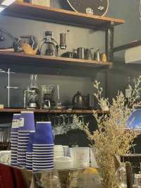 คาเฟ่ลับที่ชื่อ Factory 88 มา บอกเลยว่าเจ๋งมาก!