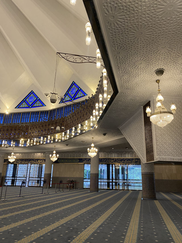 A Peaceful Afternoon at the National Mosque Kuala Lumpur: What to Know Before You Go