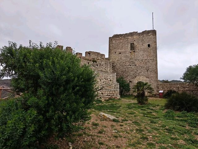 Hidden Castle Feels at Santa Magdalena de Pulpis
