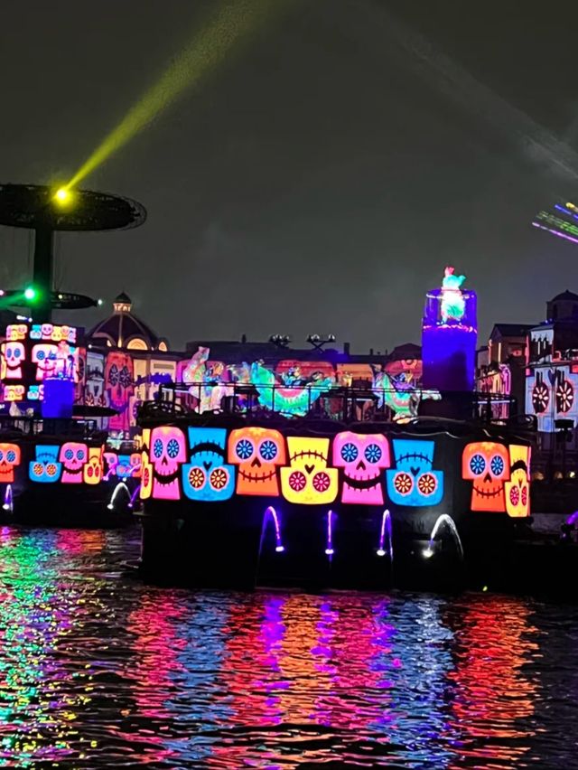 Disney with a Splash: Inside Tokyo DisneySea