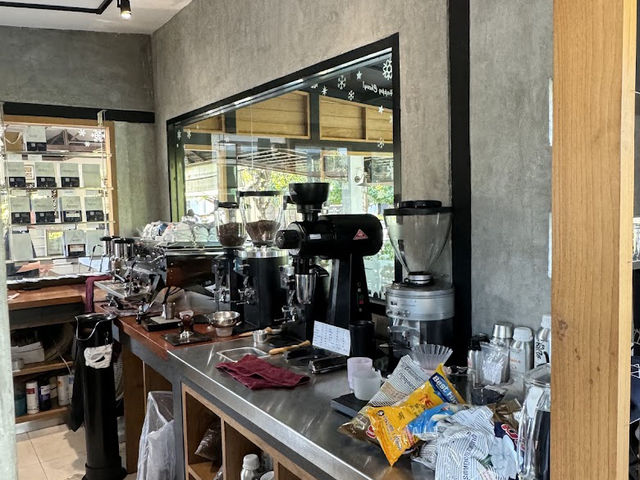 ☕ Asama Coffee & Roastery