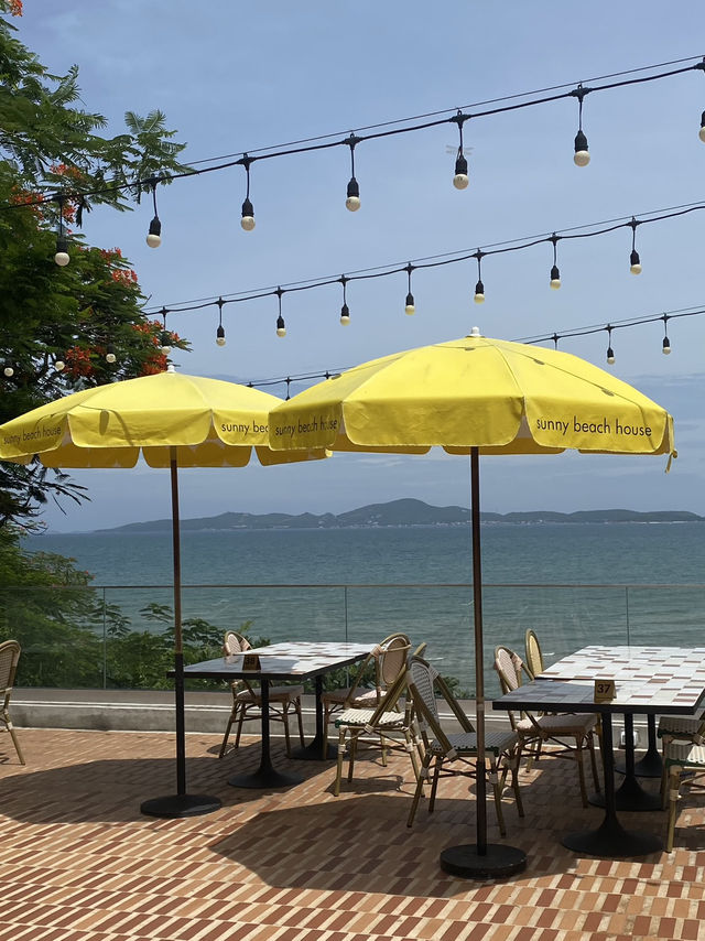 Sunny beach house , Pattaya 