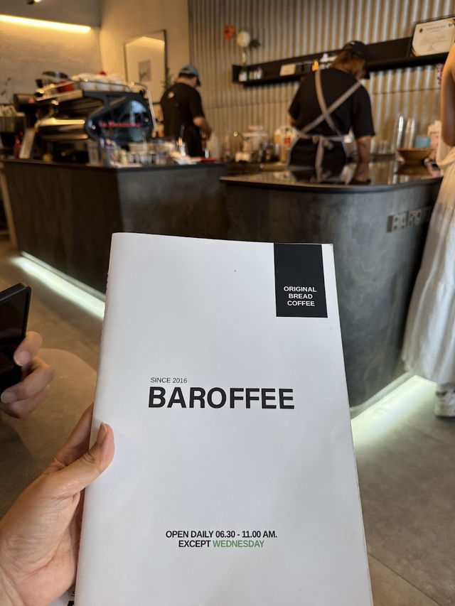 Baroffee Cafe Hatyai, Breakfast Bliss with Latte Art Charm