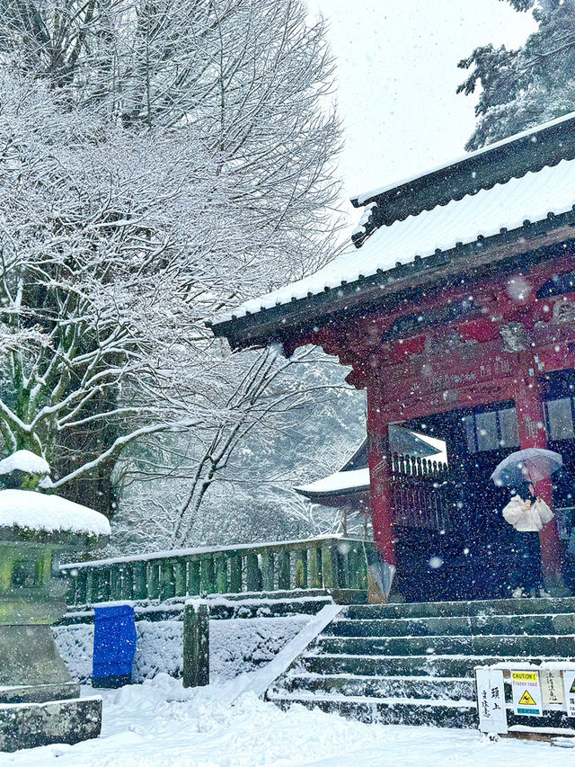 下雪的北口本宮富士浅間神社 